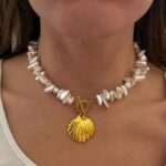 Hrisida necklace with shell