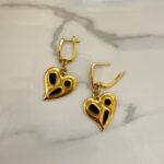 Heart earrings - black