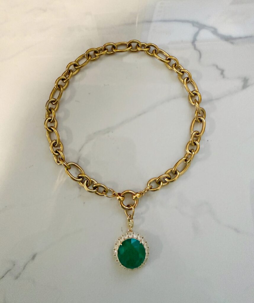 green pendant necklace, heart necklace ,summer unique amazing jewllery , grecmuse brand , greek designers , jewllery collection