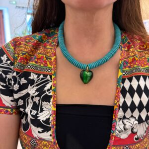 green heart neckalce, glass heart pendant neckalce, trendy jewllery brand , greek designers , handmade jewelery, y2k 90s style jewllery