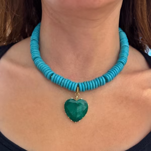 90s style jewllery , greek jewllery brand , green heart necklace , turquoise green necklace, y2k jewllery , new trendy jewllery collection , handmade jewllery